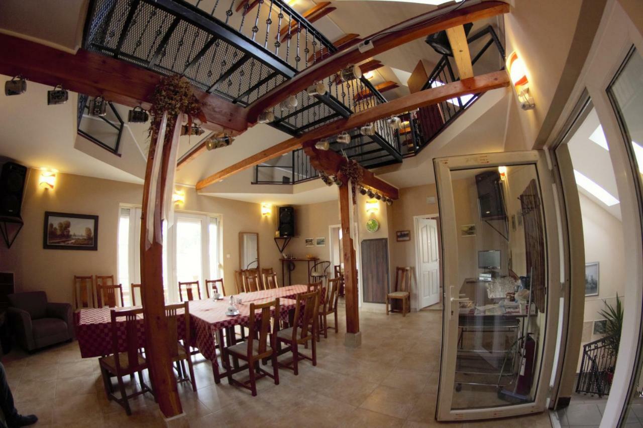Müller's 2 Daire Siofok Dış mekan fotoğraf